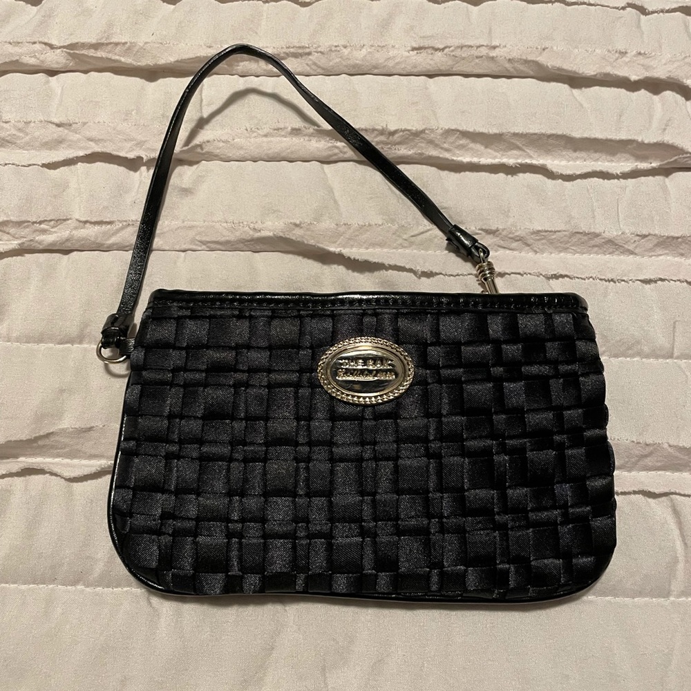Beautiful SAK Wristlet never used